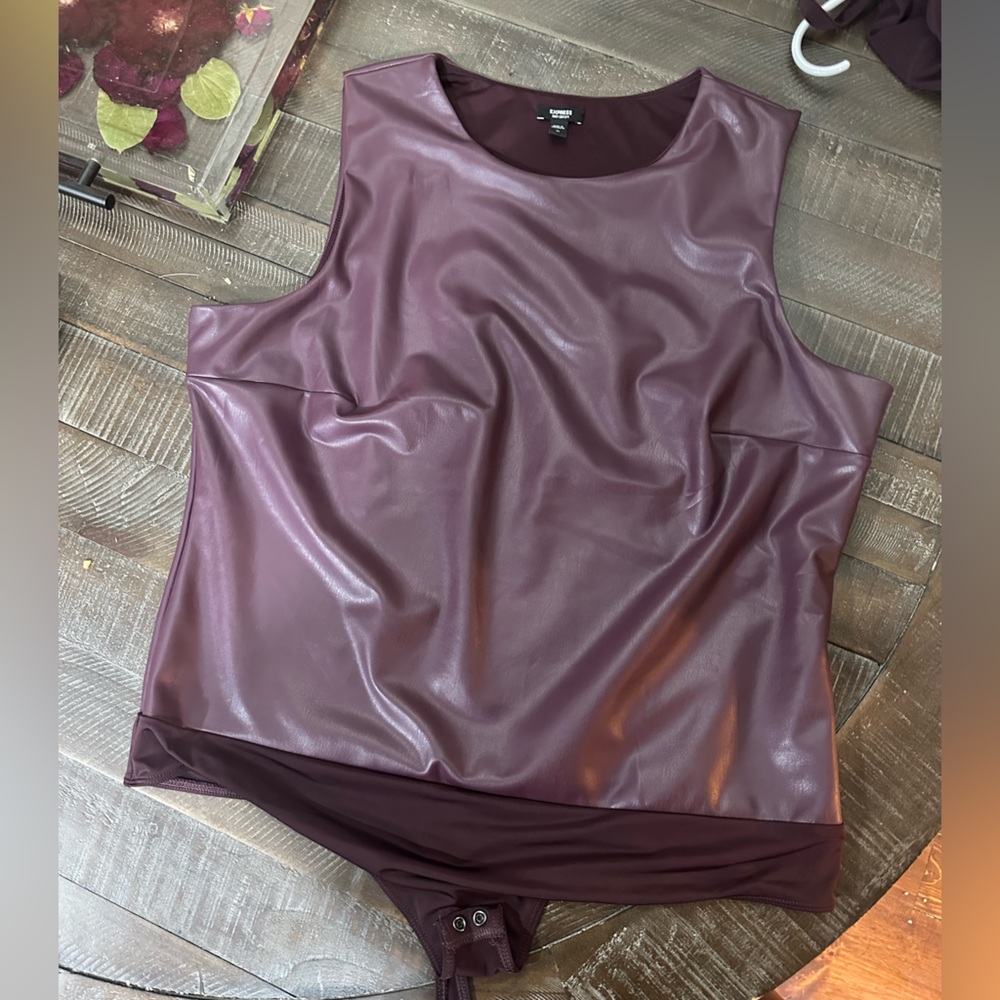 Express bodysuit